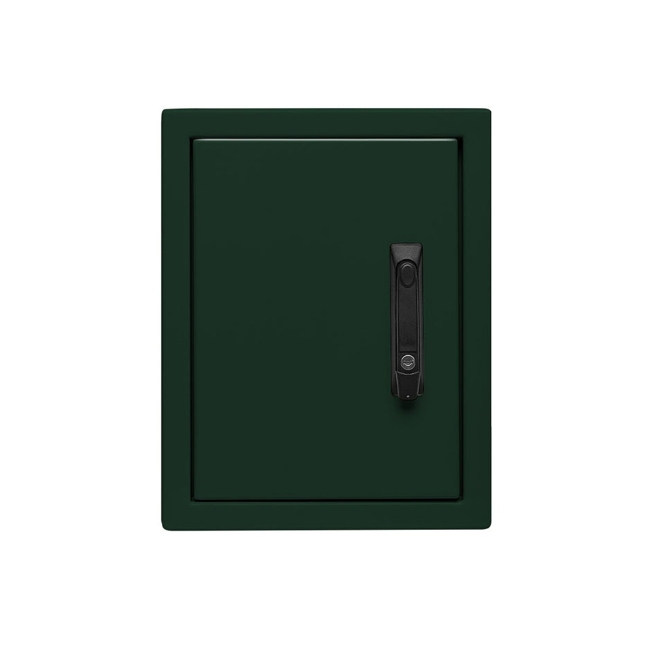 700H X 600W X 325D IP66 Field Enclosure Gal Steel RAL6005 Moss Green, Non-Ventilated C/W 12U 19” Rack Profiles — IP
